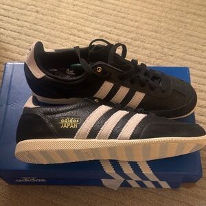 adidas Japan Women’s Black & White Casual Sneakers